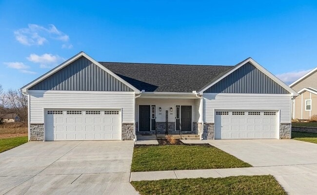 Building Photo - 229 Old Schaeffer Ln