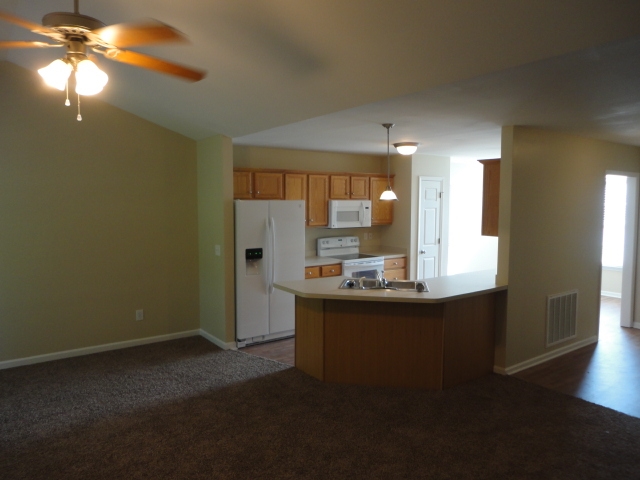 Building Photo - 104 Darfield Court