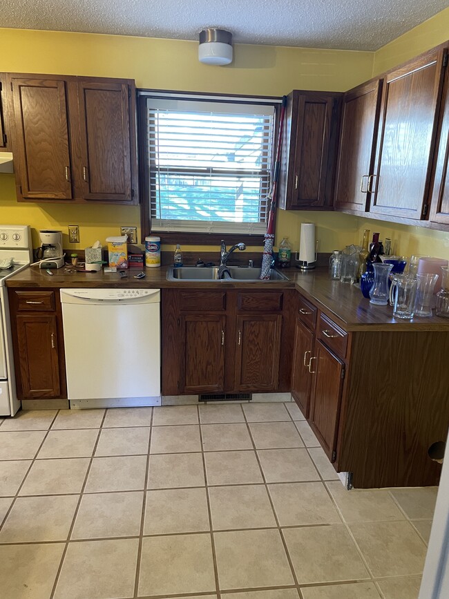 Building Photo - 3323 Millstone Cir