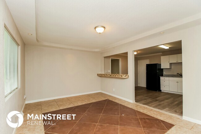 Building Photo - 6130 N Eugene Field Rd