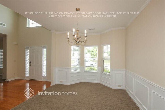 Foto del edificio - 1592 Ewing Farm Dr