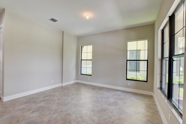 Foto del edificio - 2102  Dickens Terrace