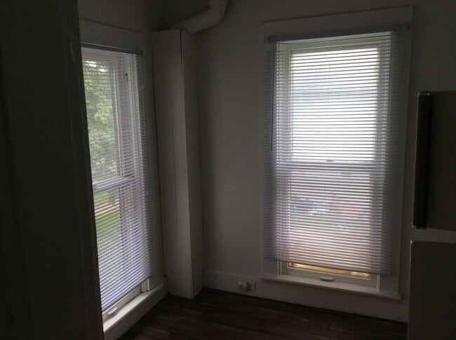 Building Photo - 227 W Williams St