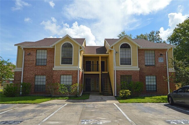 Foto del edificio - 8709 Fancy Finch Dr