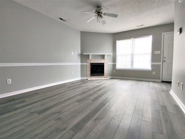 Building Photo - 1110 Pueblo Dr