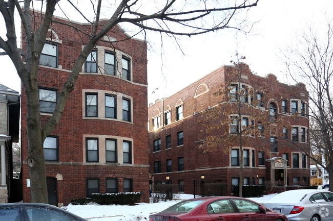 Building Photo - 5552 N. Lakewood