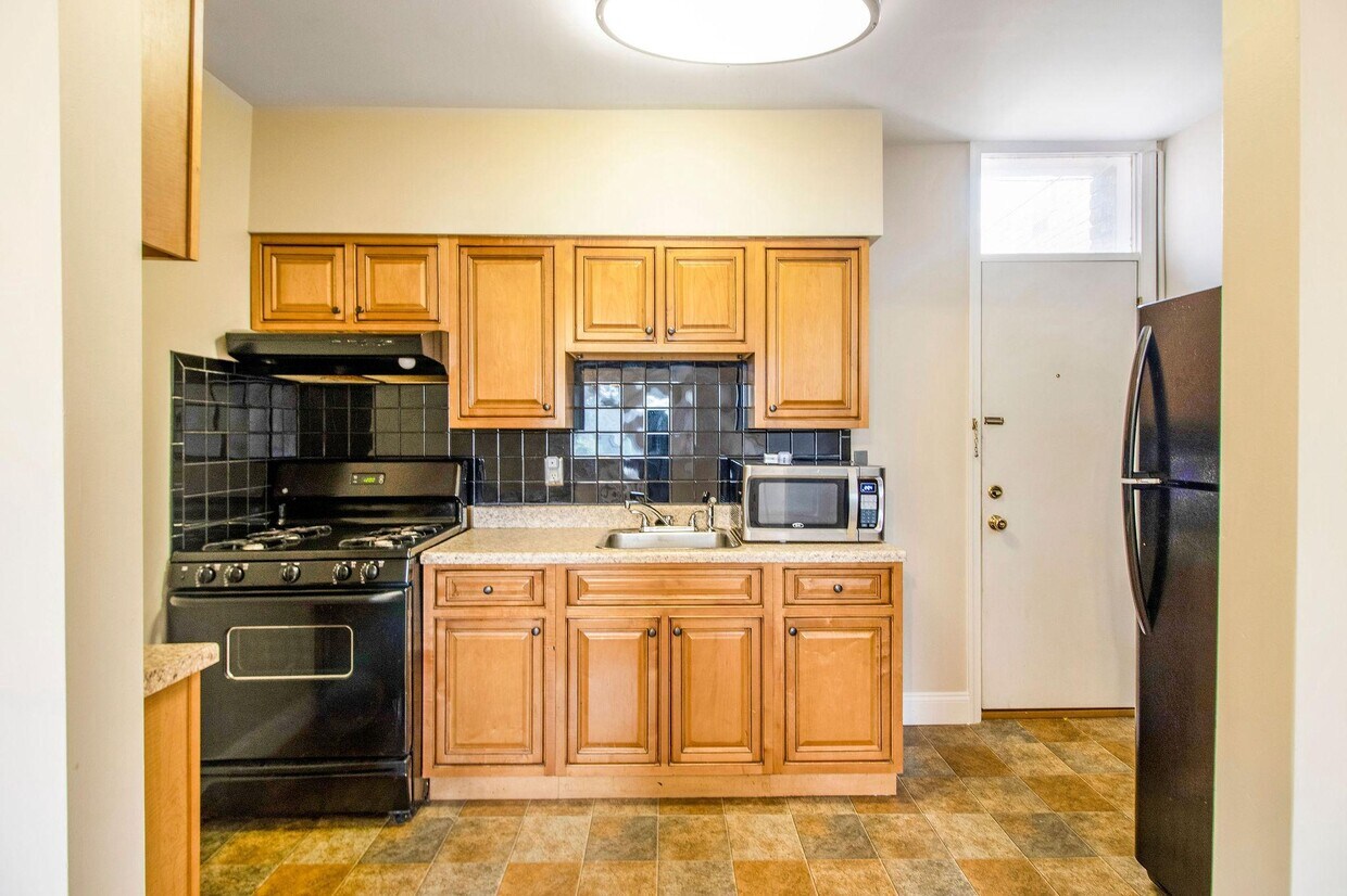 2921 Pennsylvania Ave. SE, Washington, DC 20020 House Rental in