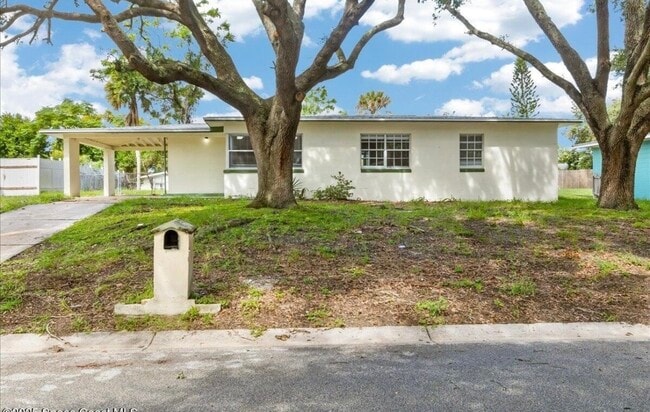 Building Photo - 1680 Thornton Ave