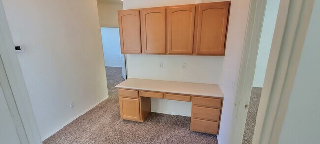 Foto del edificio - 1170 E Coppola St