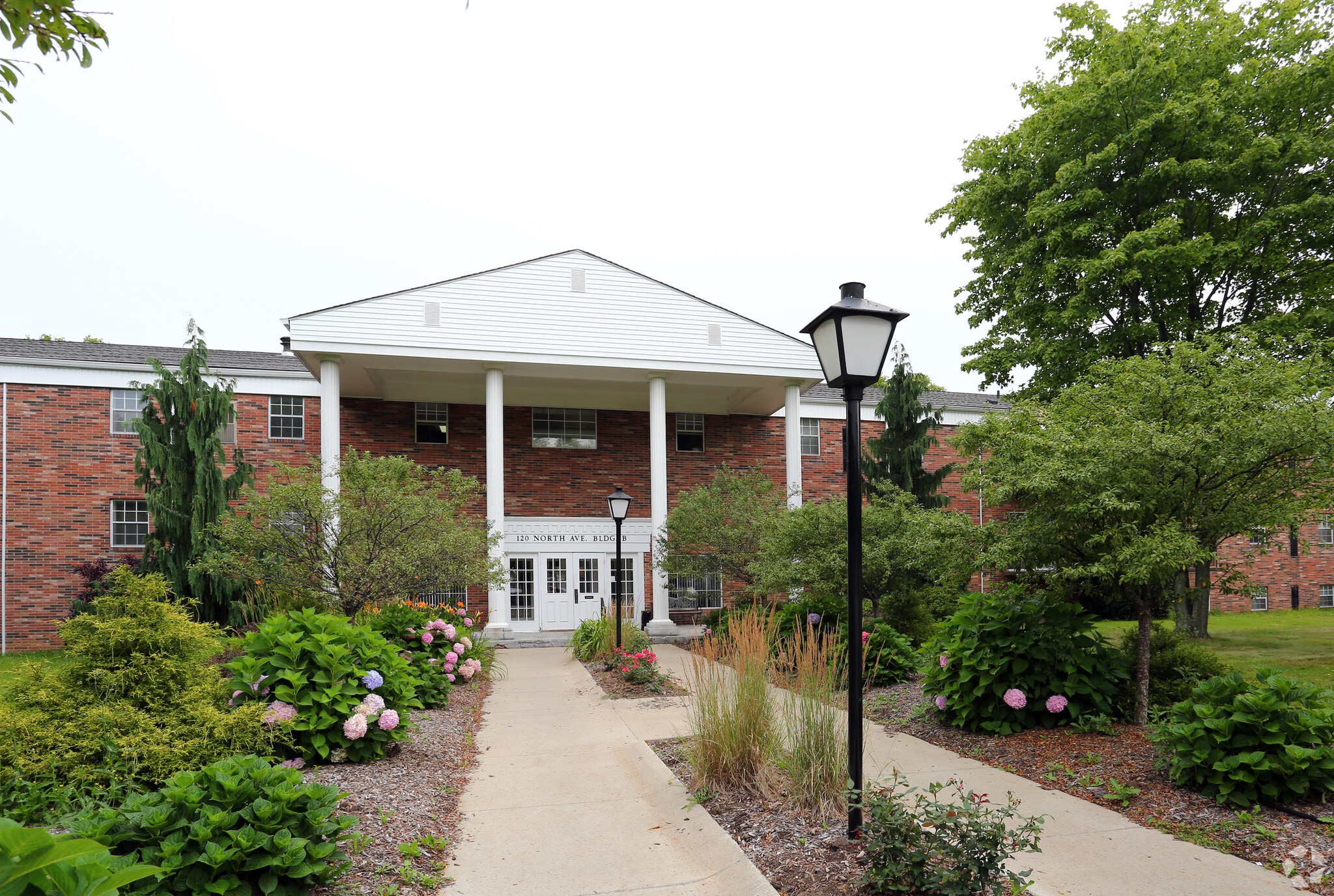 Tallmadge Oaks – photo 3