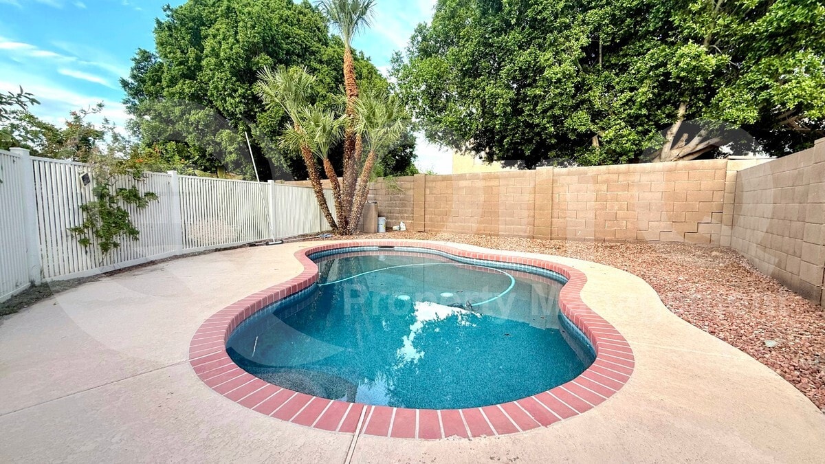 Photo - 173 North Pineview Drive