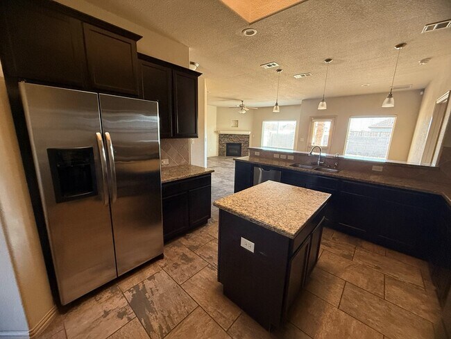 Foto del edificio - 3208 Rembrandt Ave