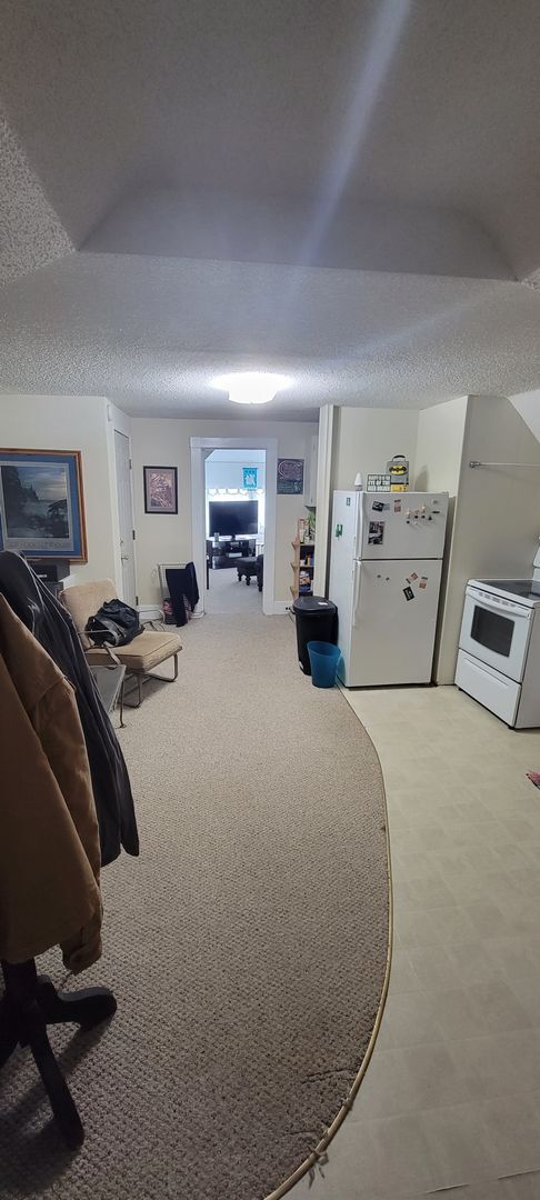 Foto del edificio - 1817 E 1st St