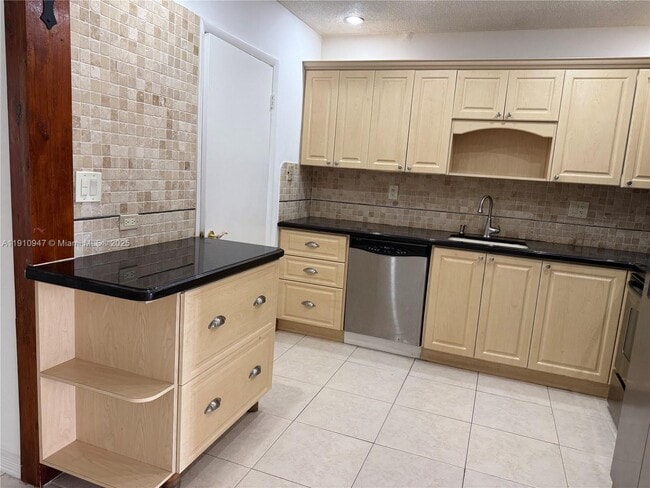 Foto del edificio - 12810 SW 43rd Dr