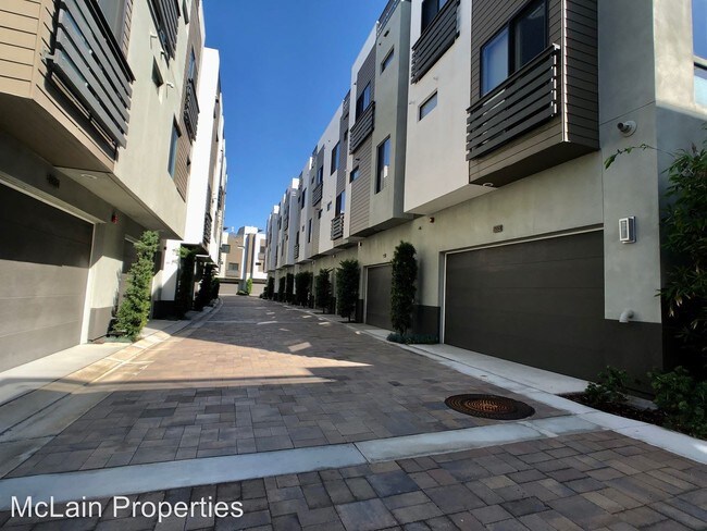 Foto del edificio - 3 br, 3.5 bath House - 2529 State Street