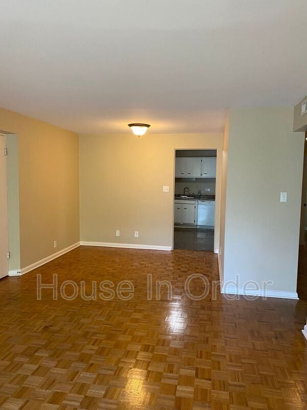 Foto del edificio - 30 Edgemont Rd