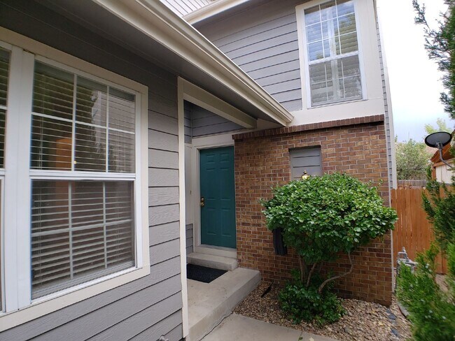 Building Photo - 3 Bedroom Townhome in Indian Creek
