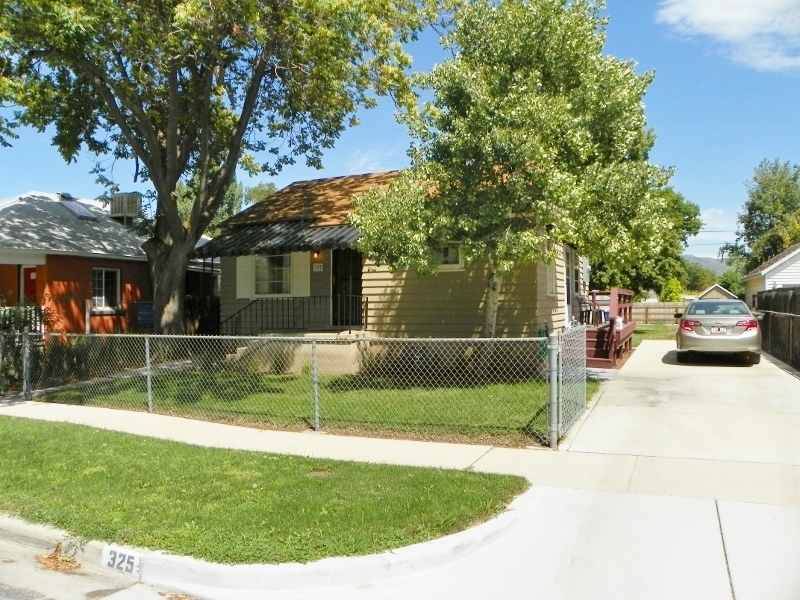 Primary Photo - Renovated 3 Bd 1.5 Ba Bungalow