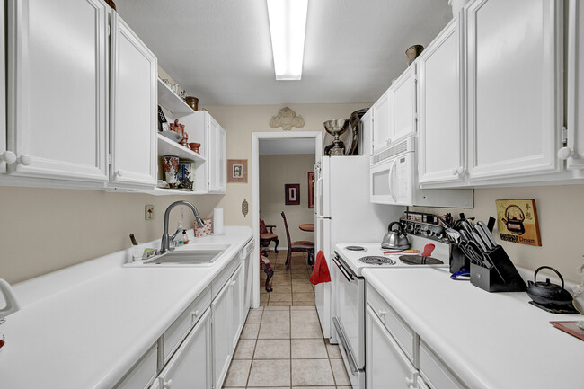 Building Photo - 252 Shadow Mountain Dr