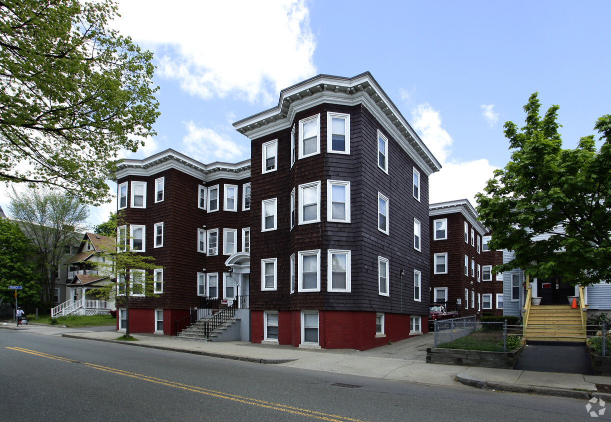 Building Photo - 172-172A Washington St