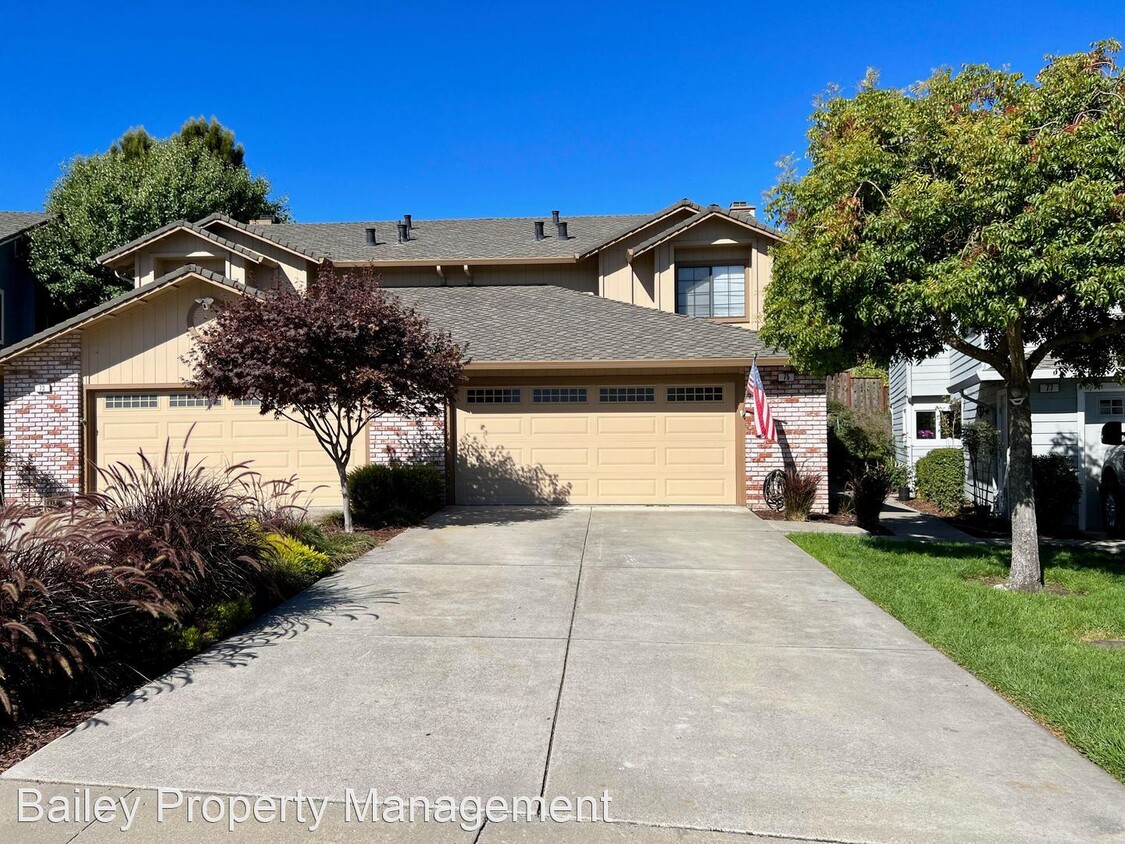 2 br, 2.5 bath House 75 Winding Way House Rental in Watsonville, CA