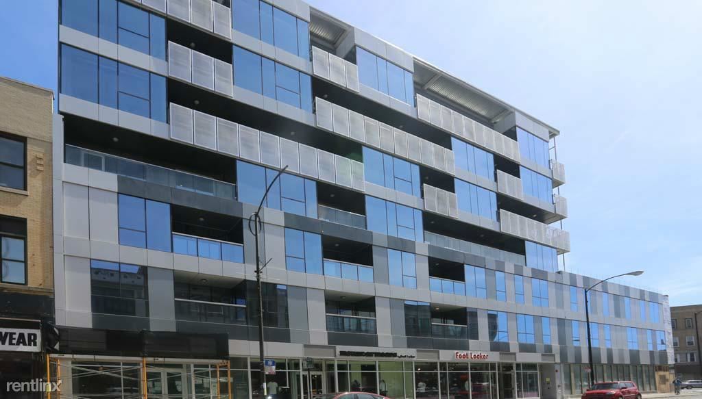 Foto principal - 1241 N Milwaukee Ave