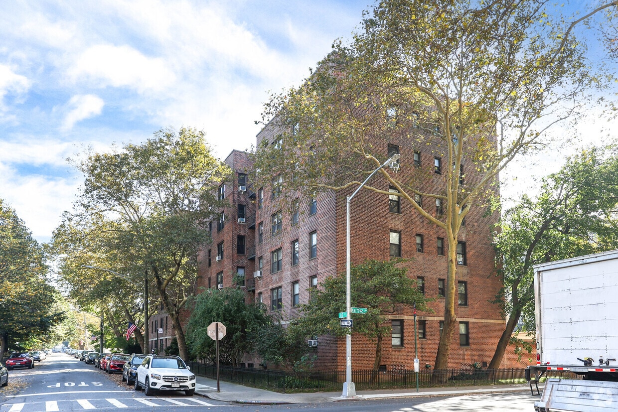 20 - 40 89th St - 20-40 89th St