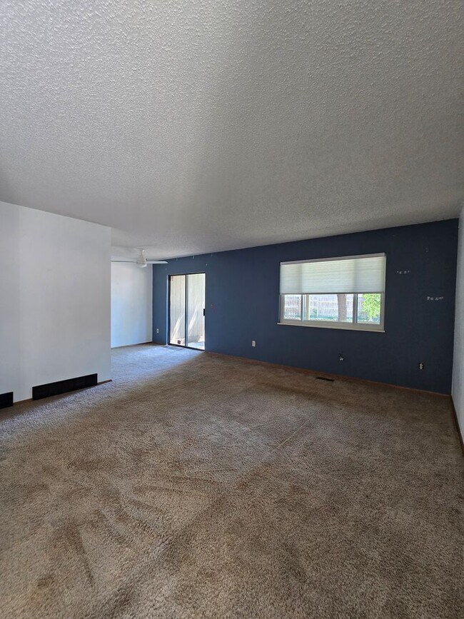 Foto del edificio - First Floor One Bedroom Condo in Lafayette...