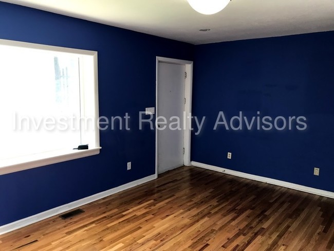 Foto del edificio - Spacious 2 bed 1 bath in Sugarhouse!