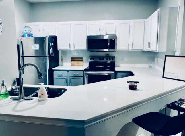 Foto del edificio - 2900 Sunridge Dr