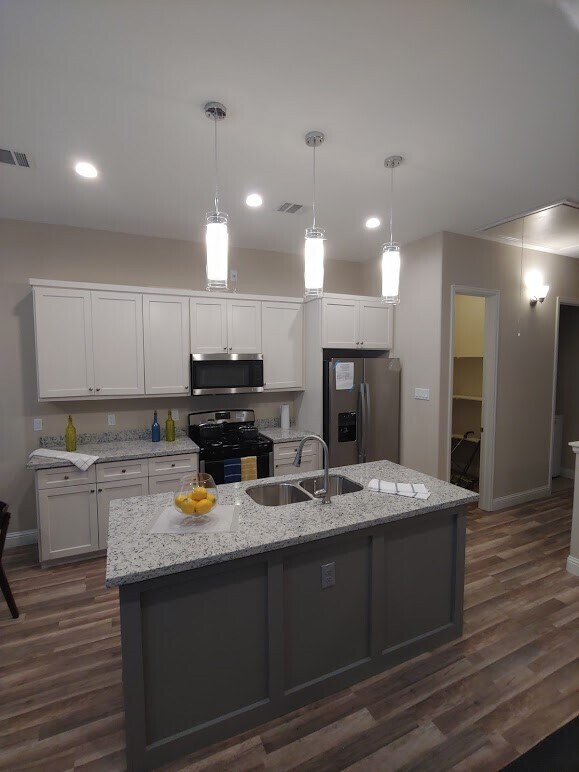 Foto del edificio - 4926 Weeping Willow Rd