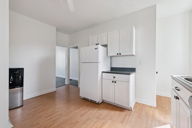 Foto del edificio - Stunning 2 Bedroom home in Greensburg avai...