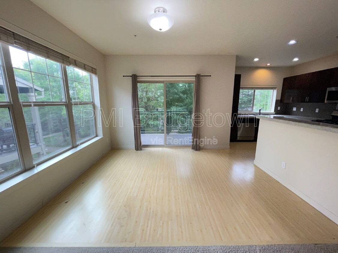 Photo - 659 Ne Adwick Dr