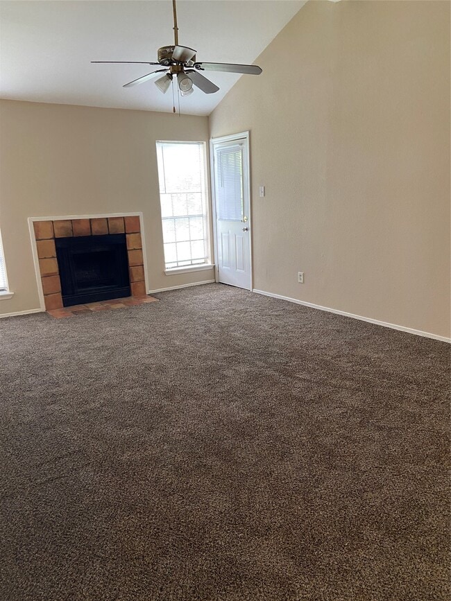 Building Photo - 12500 Sandpiper Dr