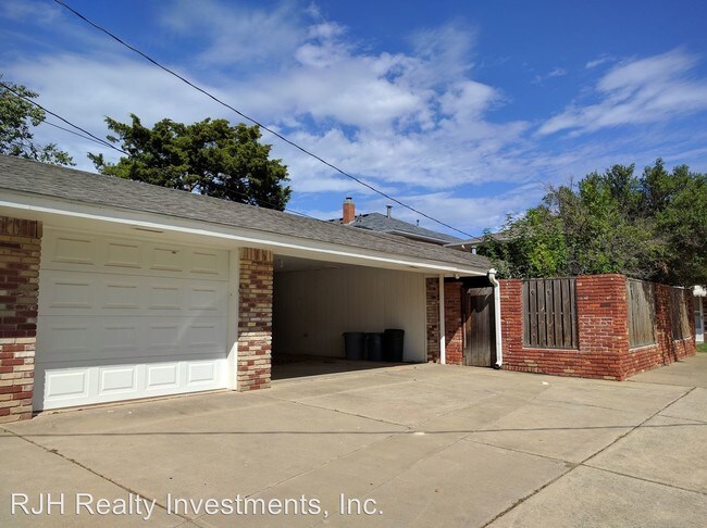 Building Photo - 6523 Avondale Dr