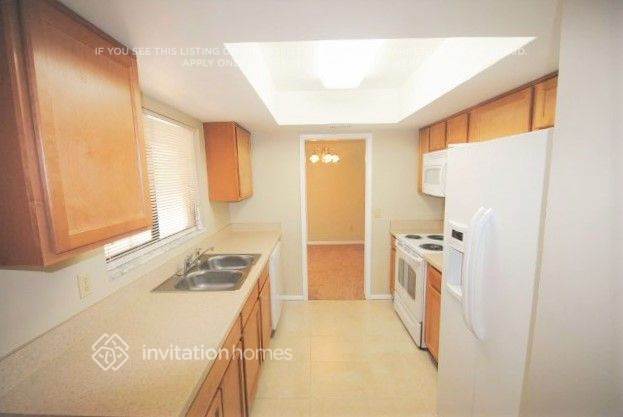 Foto del edificio - 9413 Lake Douglas Pl