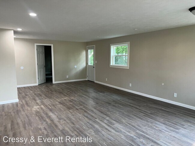 Foto del edificio - 3 br, 1 bath House - 1623 Silverbrook St.