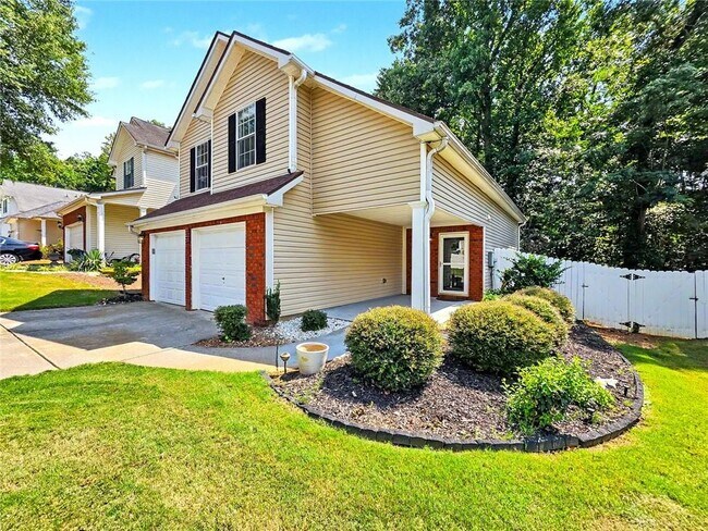 Foto del edificio - 3235 Liberty Commons Dr NW