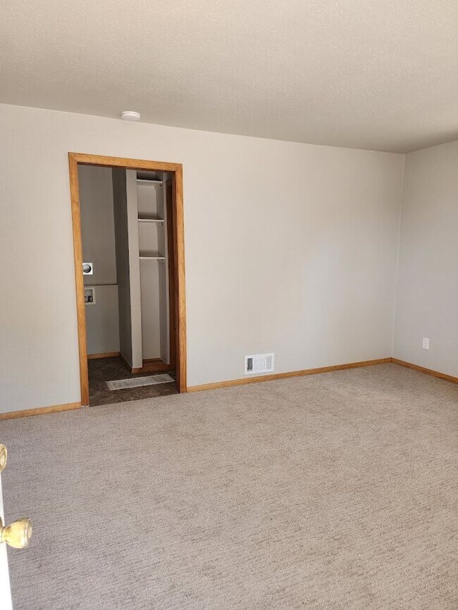 Building Photo - Long Realty & Property Management - Quaint...