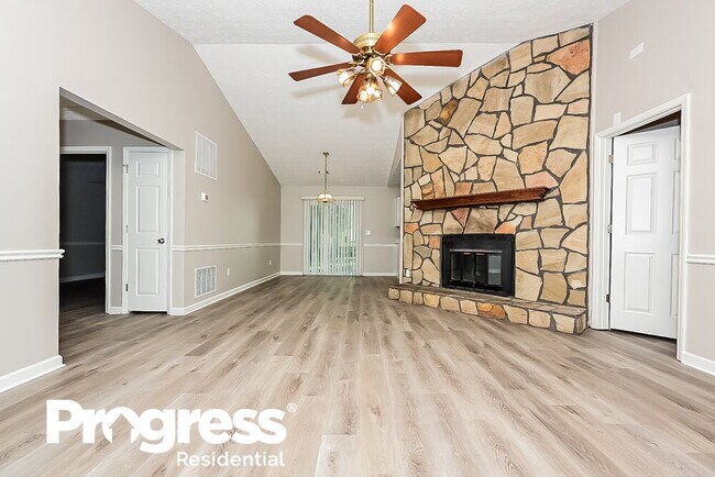 Foto del edificio - 209 Summerfield Ln