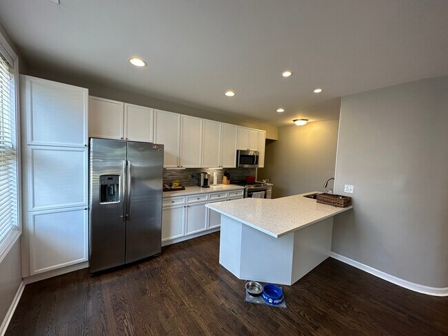 Foto del edificio - 1539 N Wicker Park Ave