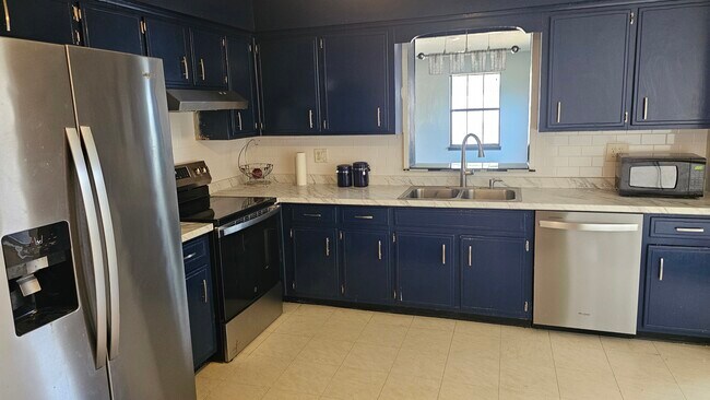 Foto del edificio - 2620 Moody Ave