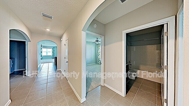 Building Photo - 9730 Pepper Tree Pl