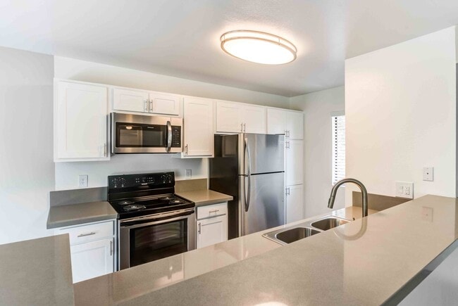 Interior Photo - Creekside Alta Loma