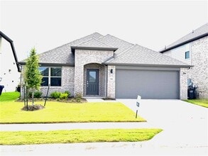 Building Photo - 326 Rockstream Dr