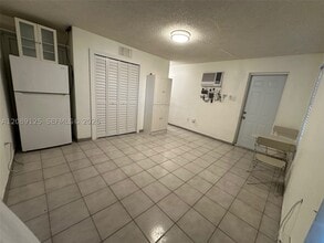 Building Photo - 4623 SW 127th Pl