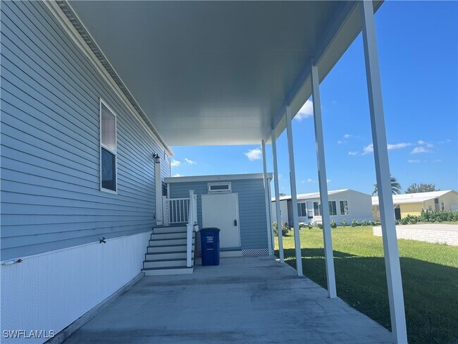 Building Photo - 4685 Fiji Ln