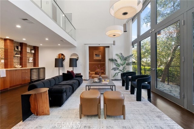 Foto del edificio - 9653 Oak Pass Rd