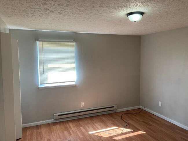 Building Photo - Massachusetts Ave 1321-1323 (Duplex)