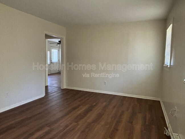Foto del edificio - 1739 Kildare Ave
